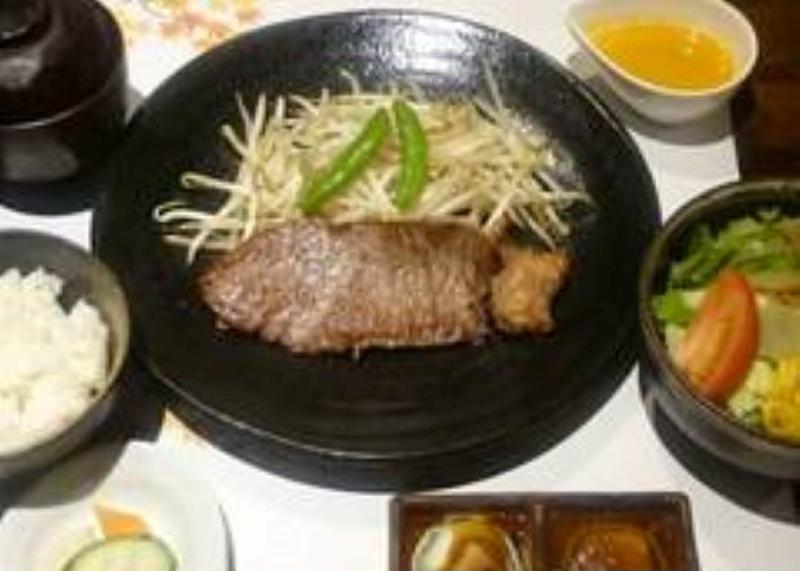 鉄板焼ステーキ 井むら灯