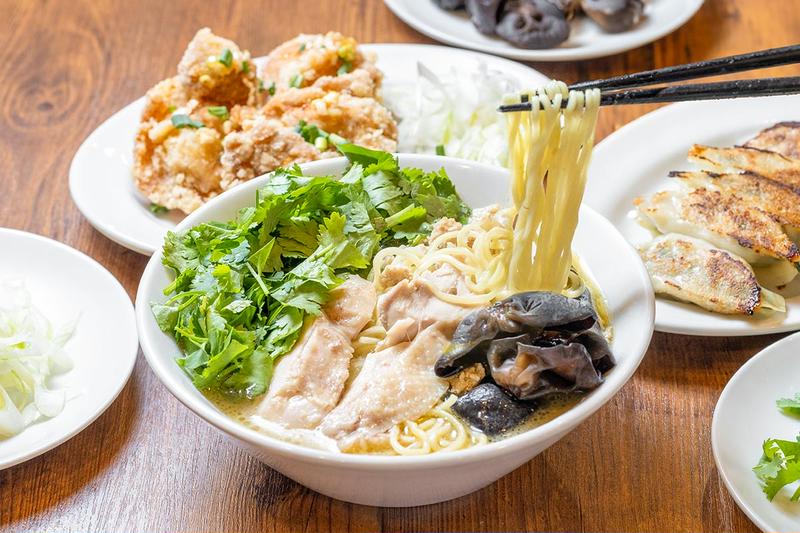 鶏白湯らーめん 鳥ぶし 池袋店