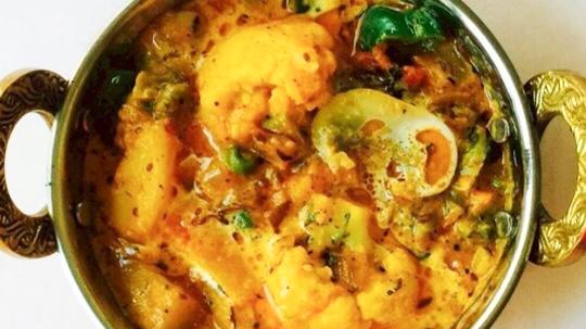 Everest curry house
