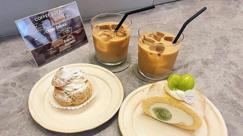 Cake cafe anosa