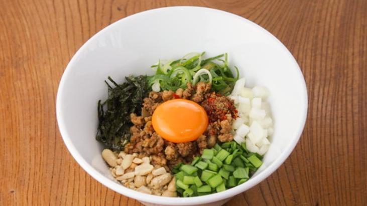 台湾まぜそば台湾ラーメン 薫