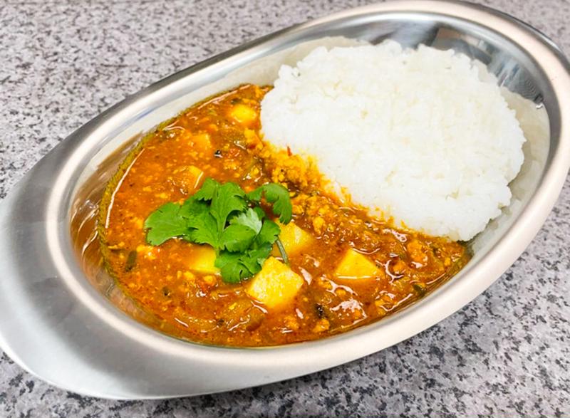 世界のカレーとビリヤニの店 カレーの工場