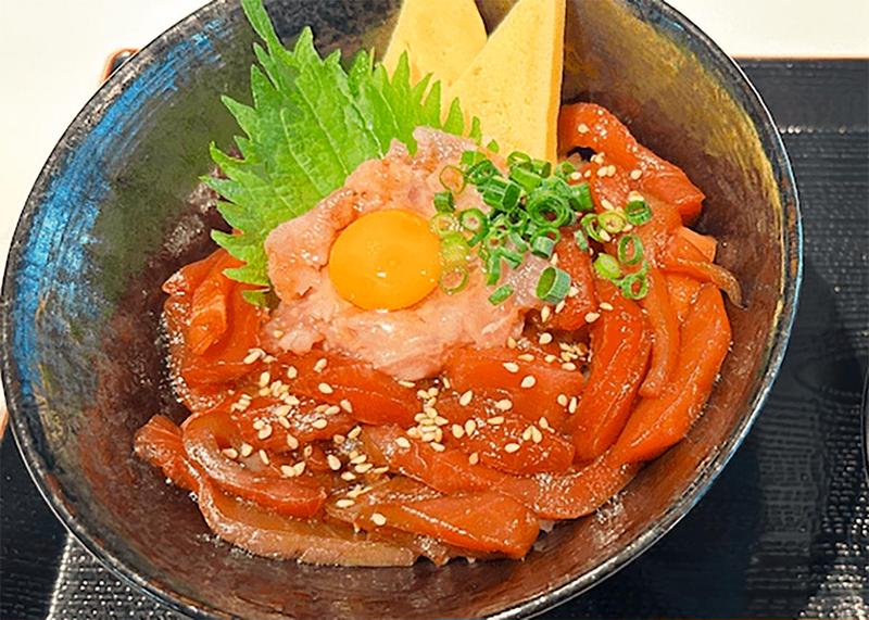 こぼれマグロ