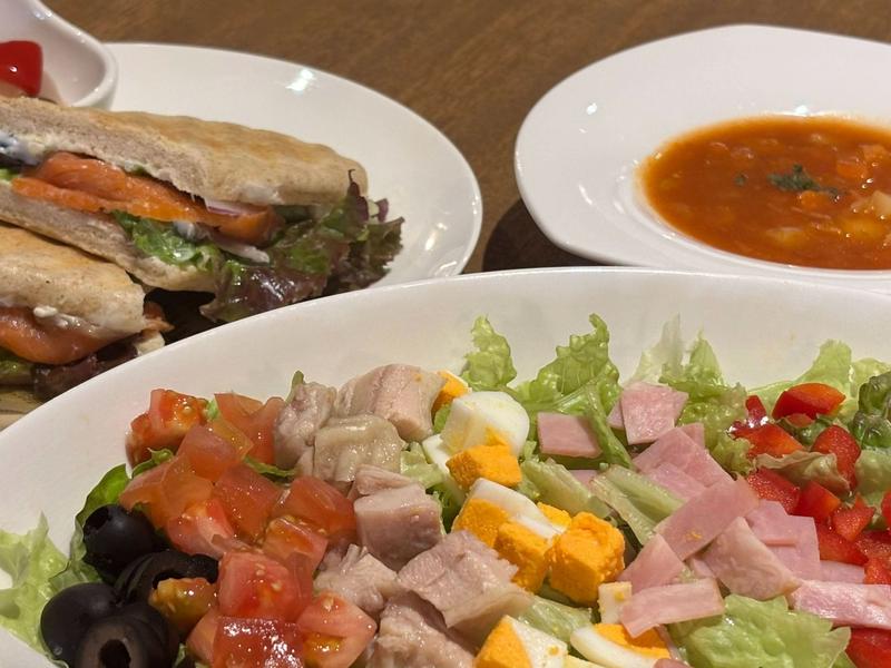 パニーニとスイーツカフェ 【 Cafe Brico 】