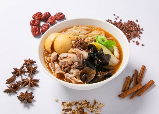 【本格麻辣×自家製春雨】白虎麻辣湯 高根公団駅前店