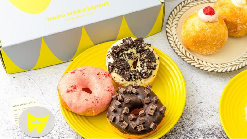 WARU WARU DONUT