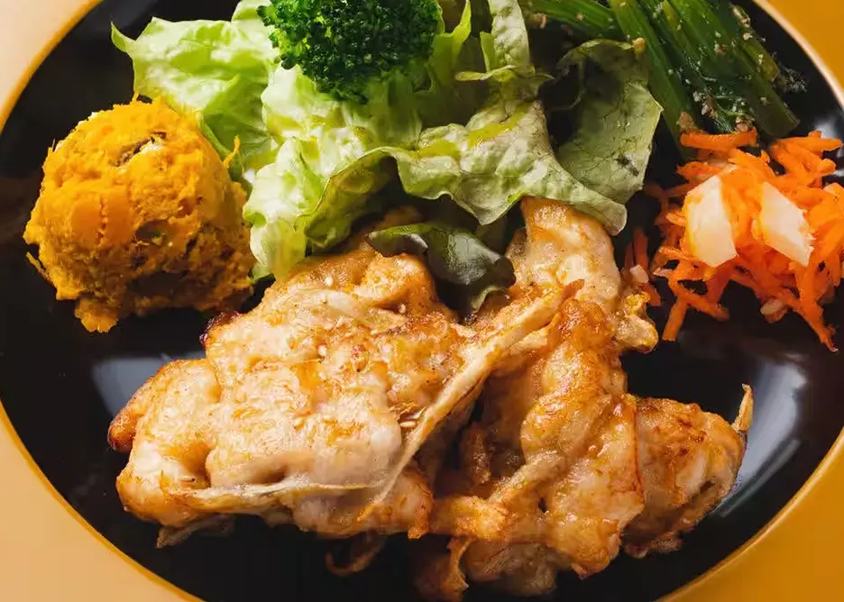 ながお麹cafeレッドクローバー
