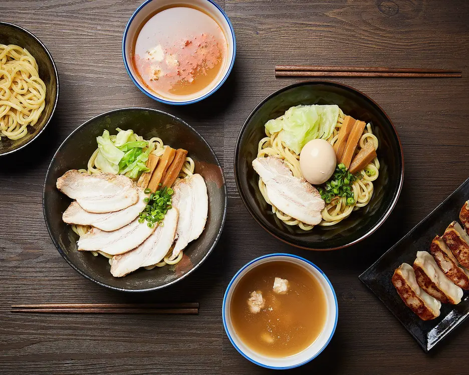 魚介と豚骨のWスープが決め手! つけ麺 総本山 無双 上目黒店