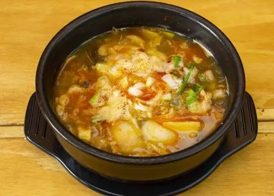 ボンボン食堂