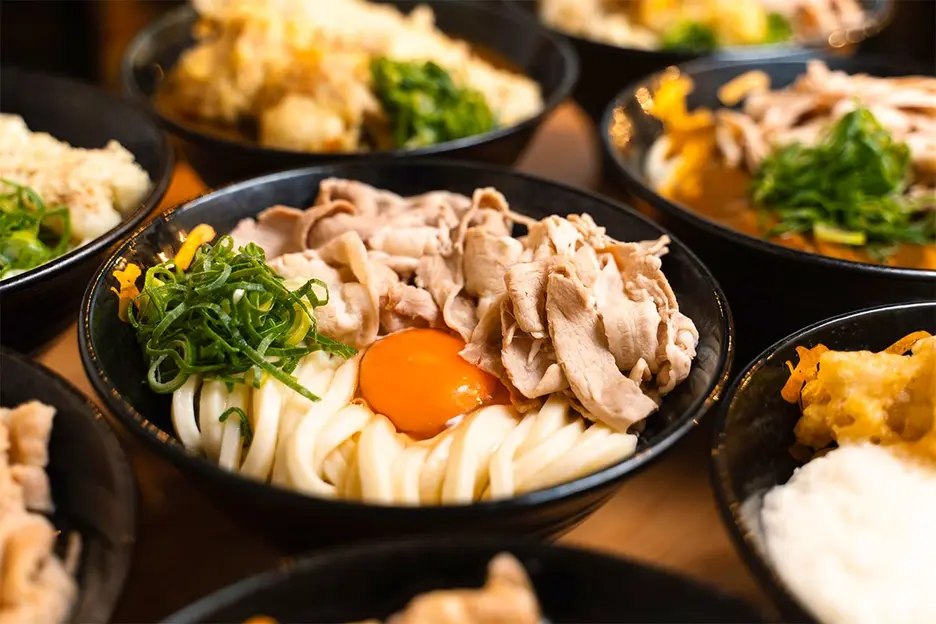 自家製さぬきうどんと肉 甚三 大門店