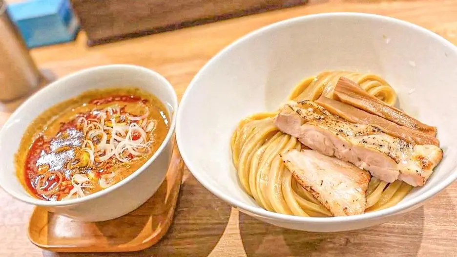 自家製麺つきよみ