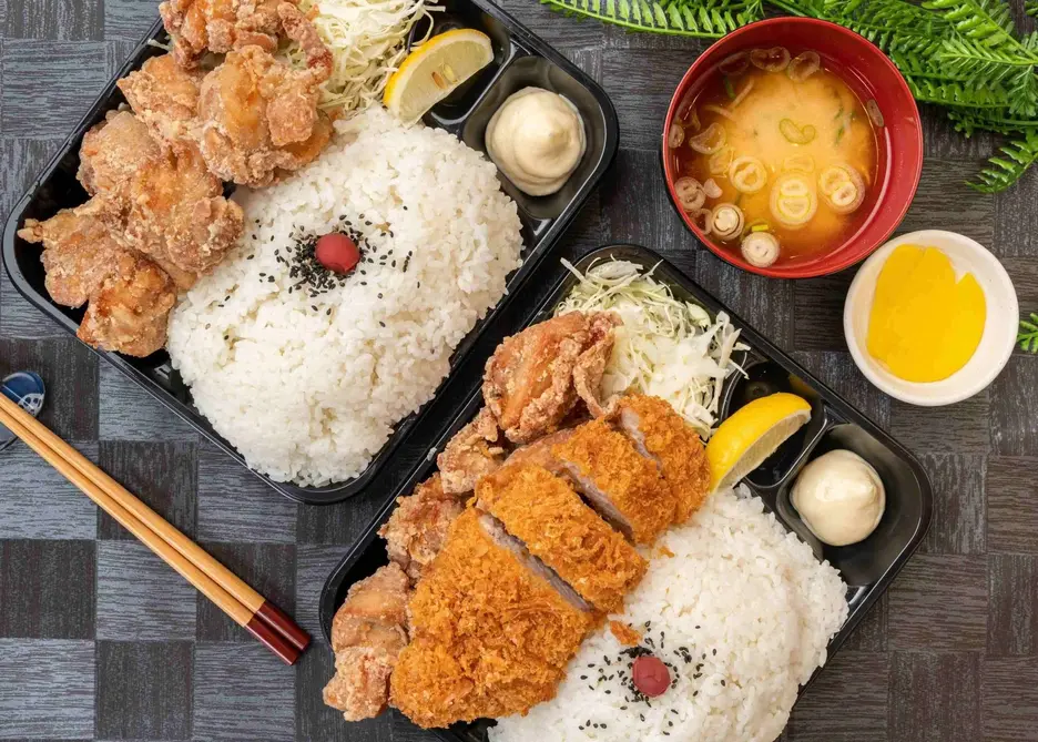 【メガ盛り‼】1キロ弁当工房肉MAX!!大盛りからあげお弁当 立川店