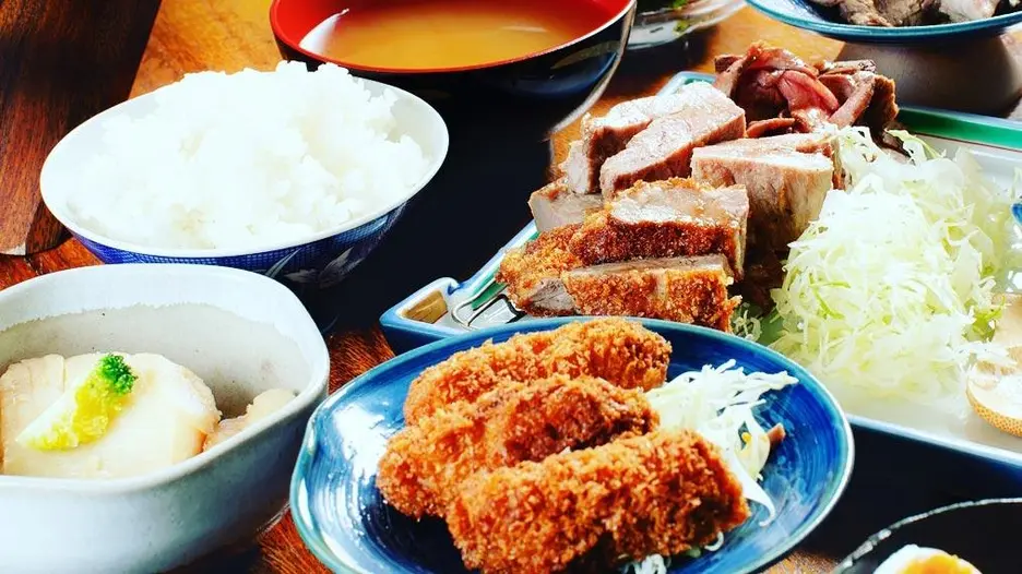 RESTAURANT MAMA.