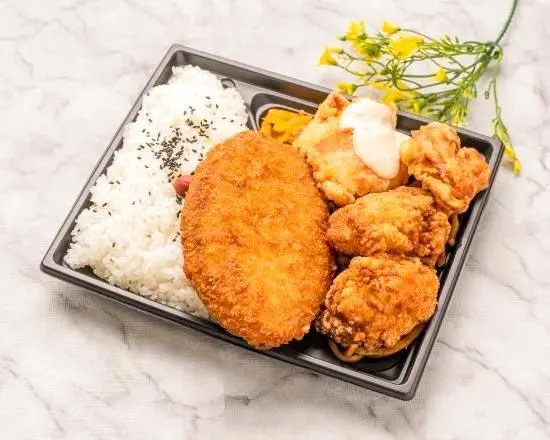 メガ盛りマンモス弁当 吹田店
