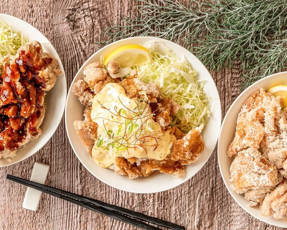 メガ盛りからあげとぶた丼 まんぞく屋 平岸店