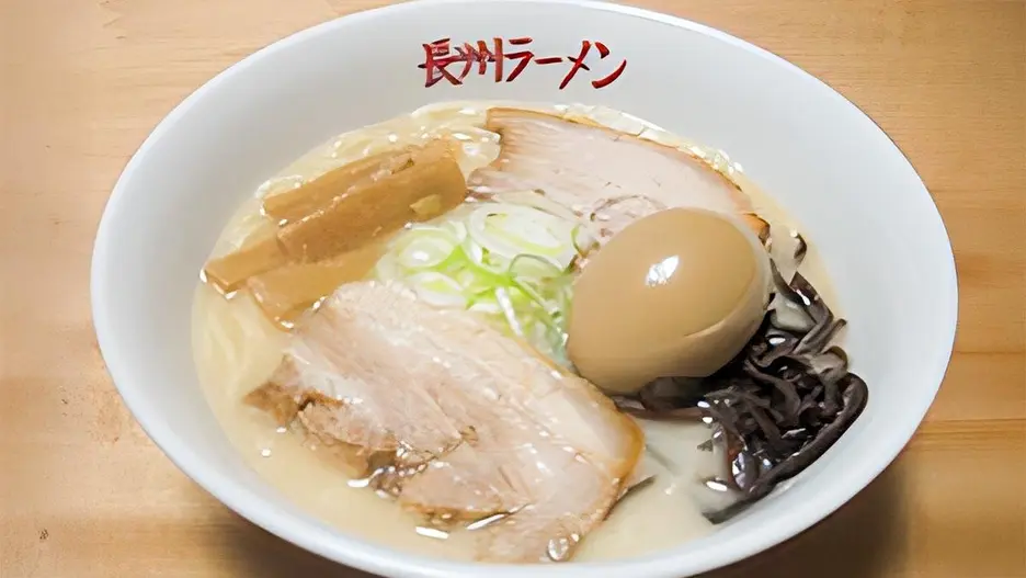 長州ラーメン万龍軒新町店