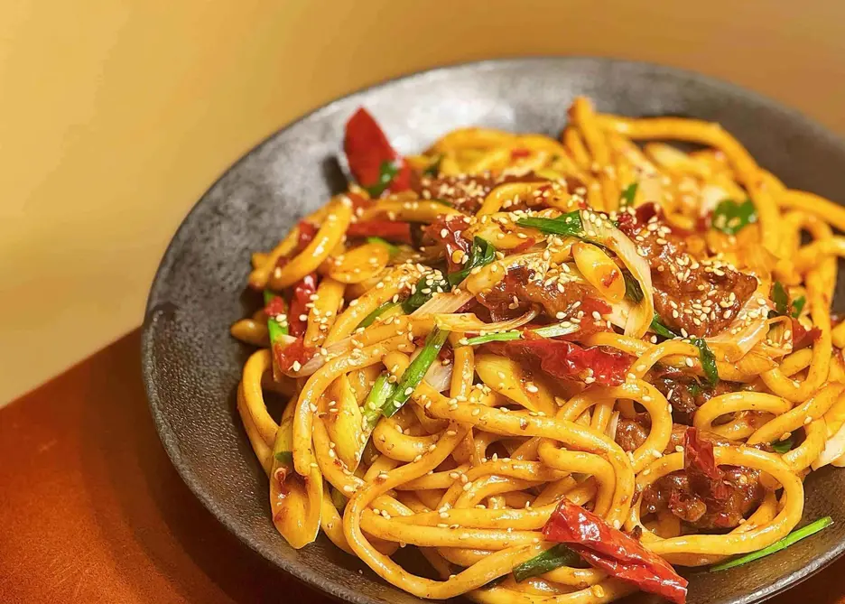 天山見・西北本場料理店・刀削麺(HalalaFood)
