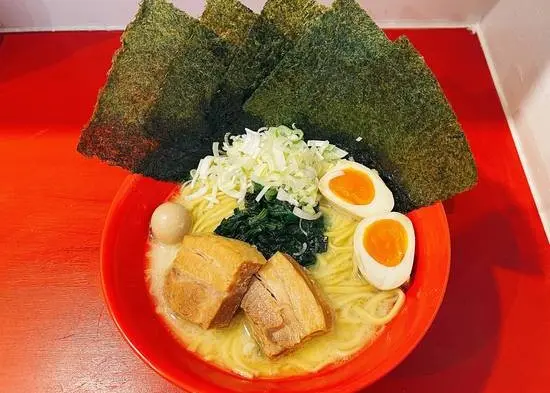 横浜家系ラーメン赤家新井薬師前店