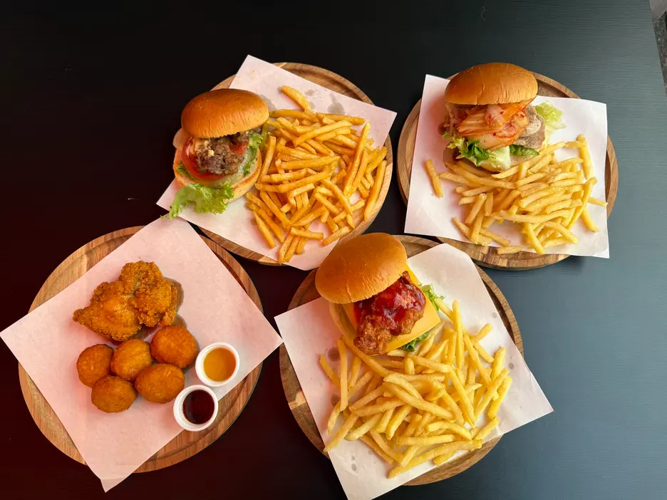 Reiji Burger korean town店