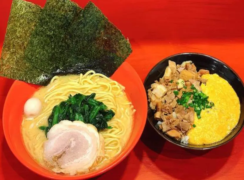 横浜家系ラーメン赤家人形町店