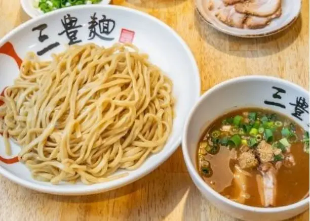 三豊麺〜真〜灘店